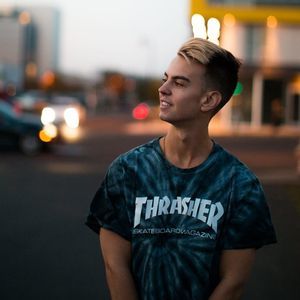 Meet your Posher, Johnny